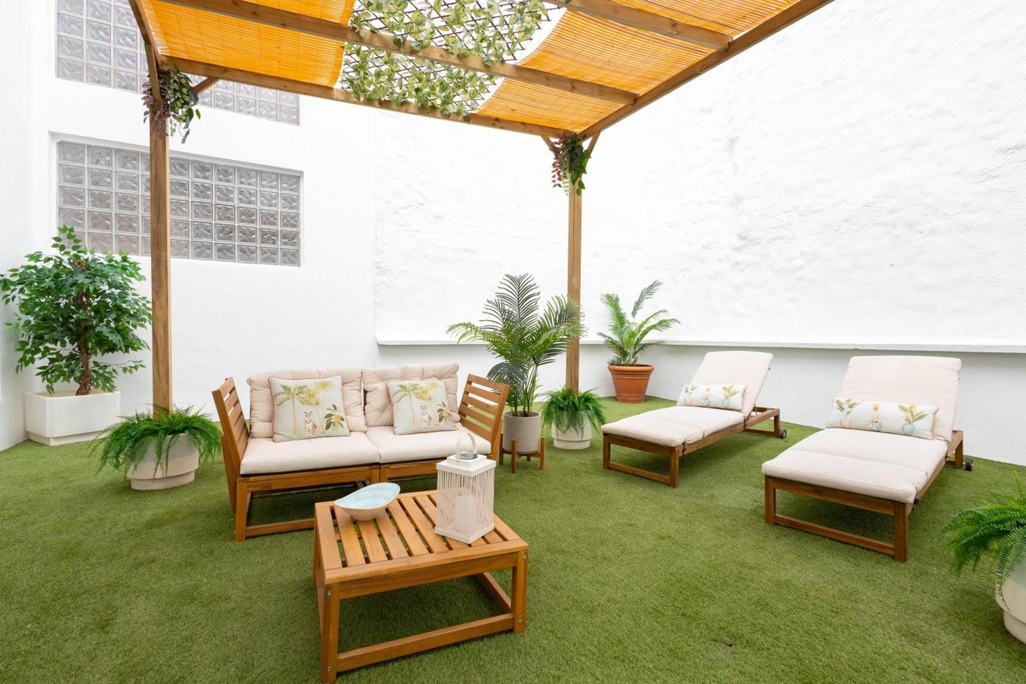 Appartement C30 Deluxe Studio With Terrace Into Cathedral Square à Málaga Extérieur photo