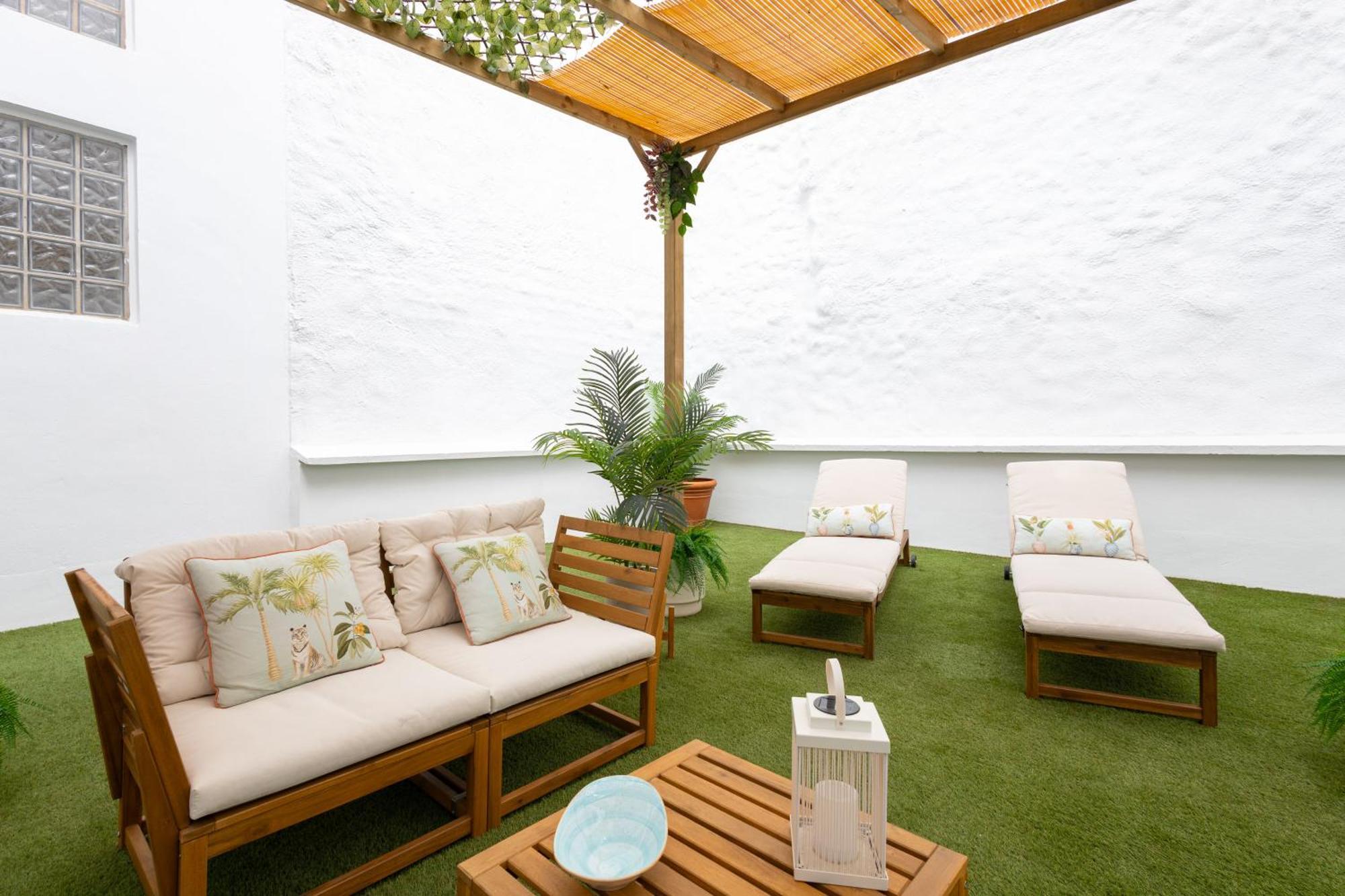 Appartement C30 Deluxe Studio With Terrace Into Cathedral Square à Málaga Extérieur photo
